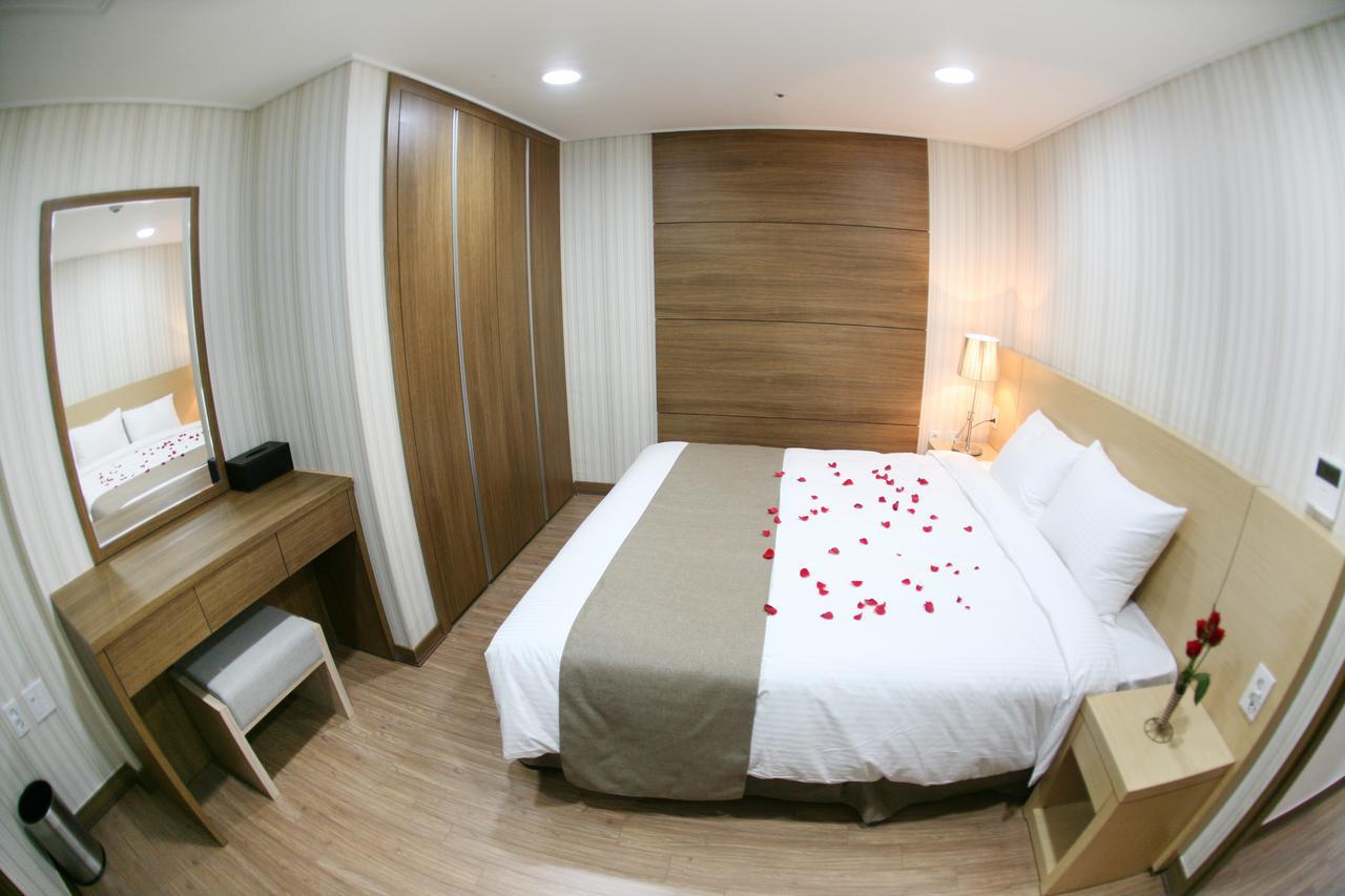Mohang Haenaru Family Hotel Buan Bagian luar foto