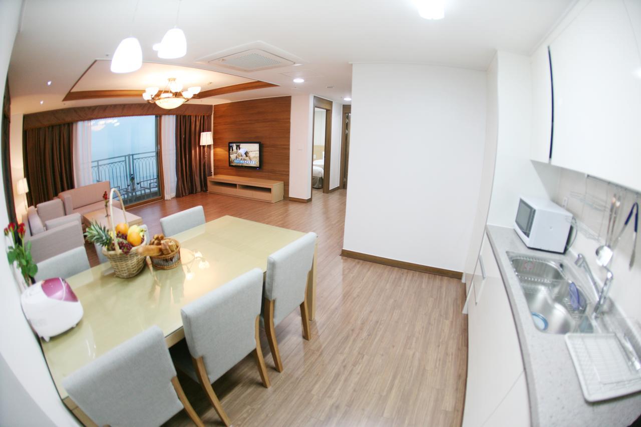 Mohang Haenaru Family Hotel Buan Bagian luar foto