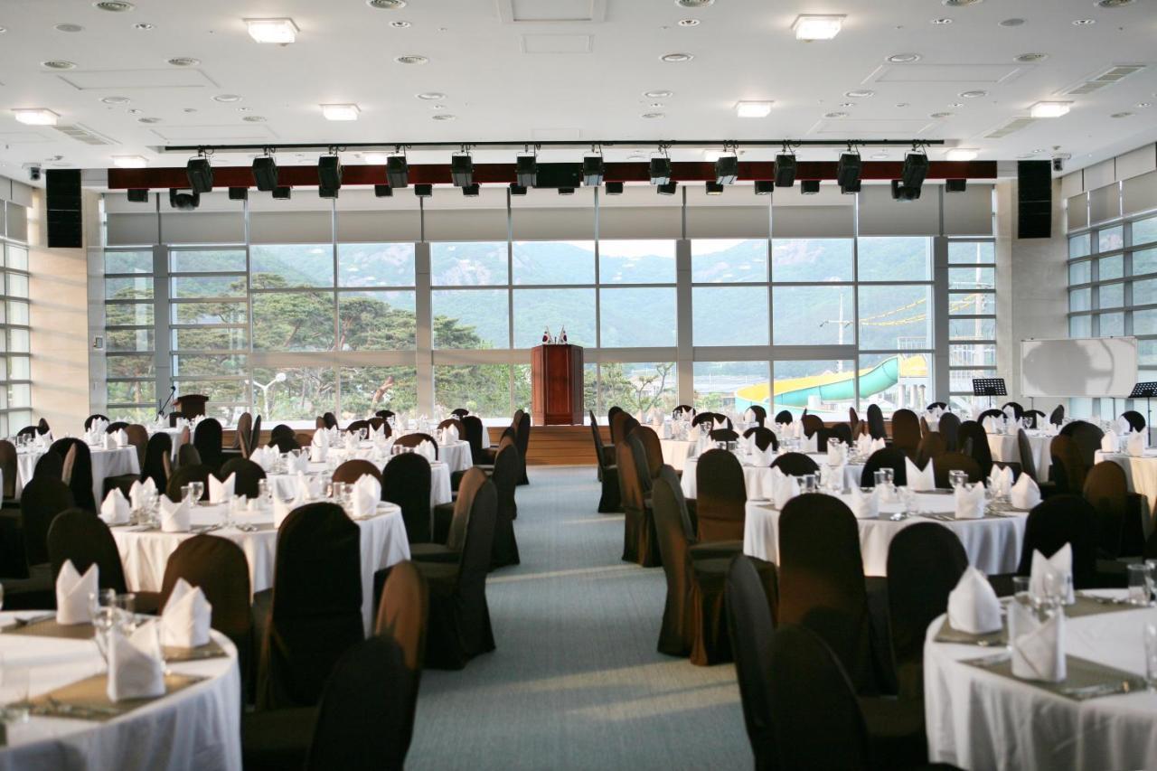 Mohang Haenaru Family Hotel Buan Bagian luar foto